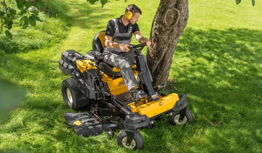 Zero-Turn Ride-On Lawn Mowers
