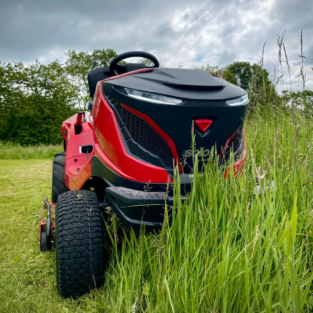 Alternative view of solo by AL-KO T 22-110 HDH-A V2 – Powerful High Grass Mulching Tractor