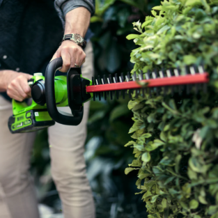 Alternative view of GreenWorks G40HT61K2 G-MAX 40V Cordless Hedge Trimmer (with 2Ah Battery & 2A Charger)